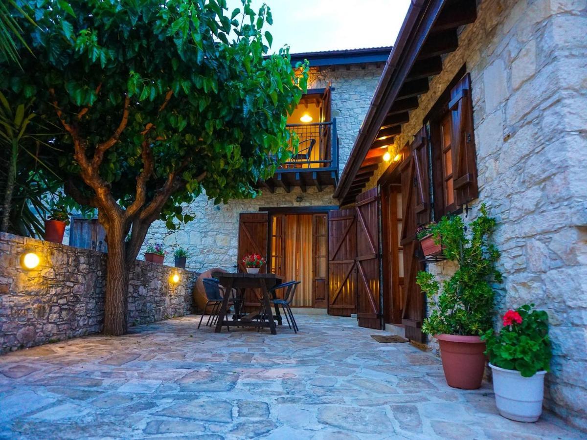 Village * Omodos